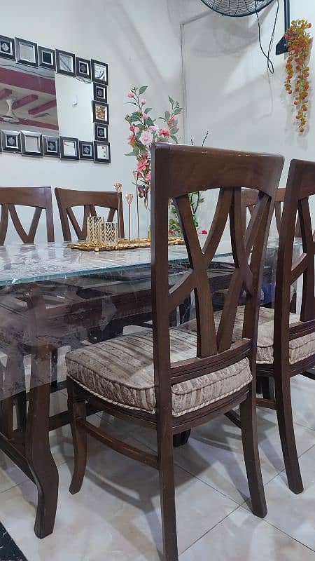 dinning table with 6 chairs - glass top 5