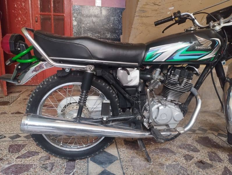 Honda 125 bike 0