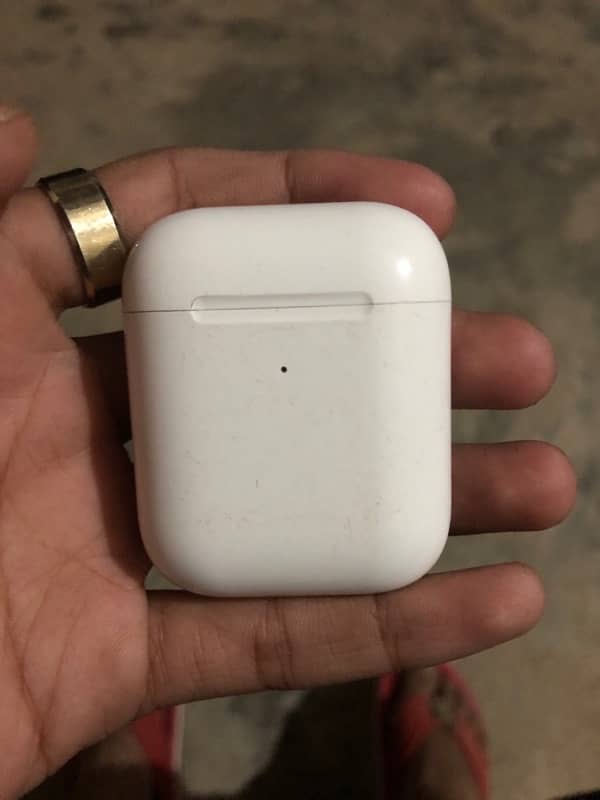 AirPods 0