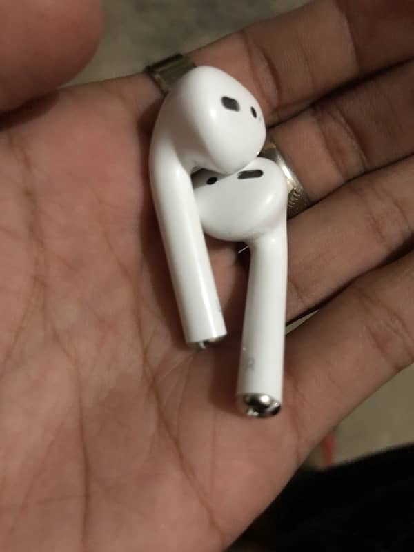 AirPods 9