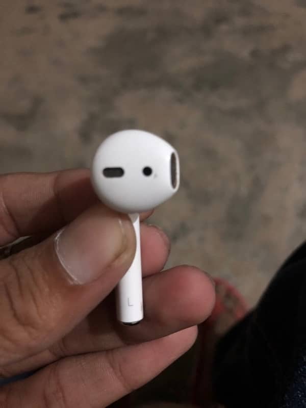 AirPods 10