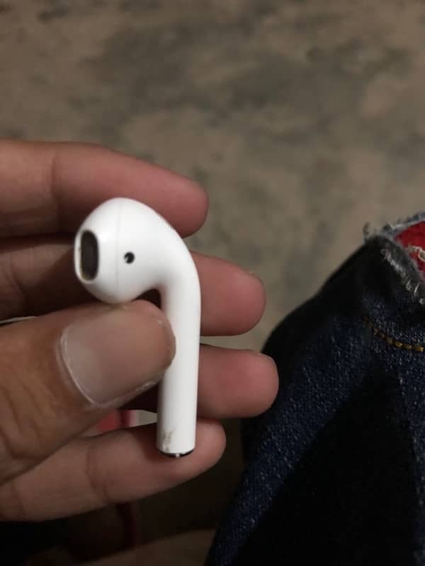 AirPods 11