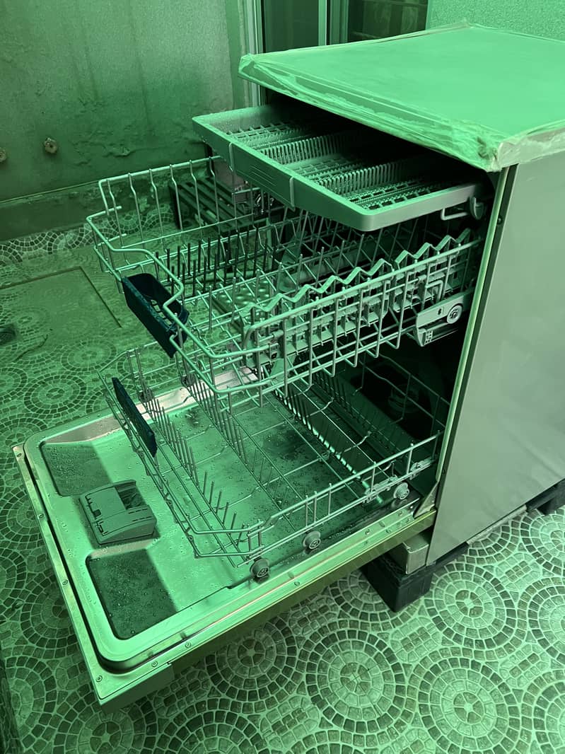 For Sale: Siemens Dishwasher 8