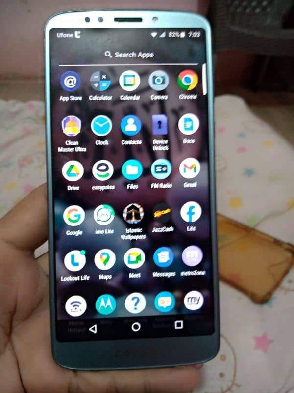 Motorola E5 plus 1