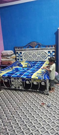 king size bed