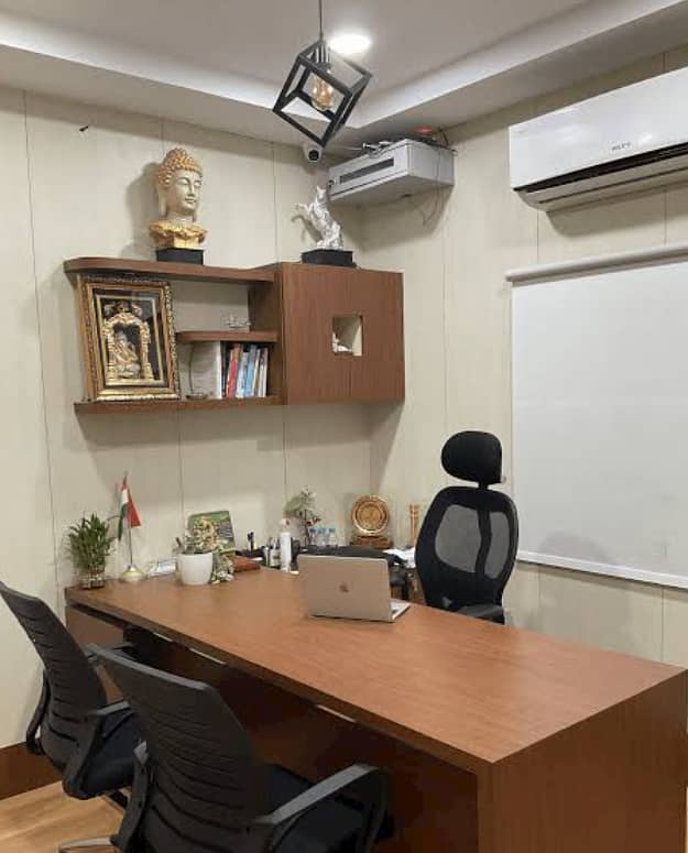 OFFICE FOR RENT BEST OPTION PECHS BLOCK 2 1