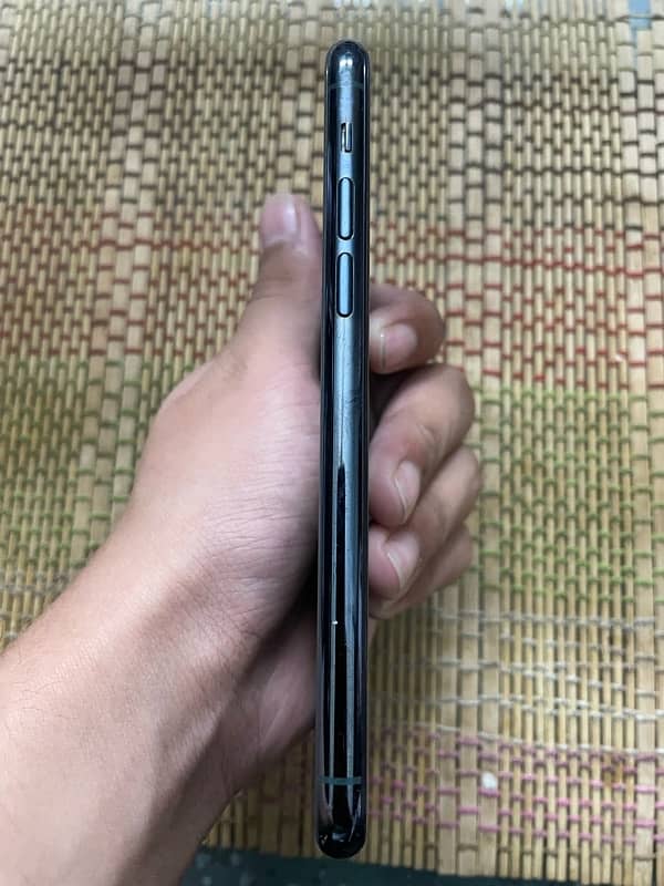 Iphone 11 pro PTA approved 3