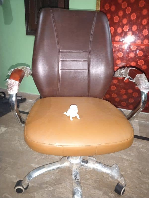 office chair for sale fresh condition 5