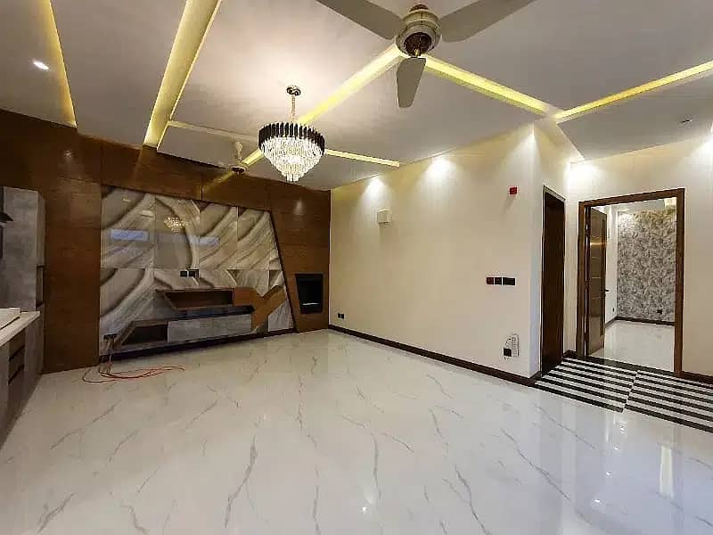 20 Marla Modern Luxury Design Beautifull House For Rent In DHA Phase 6 8