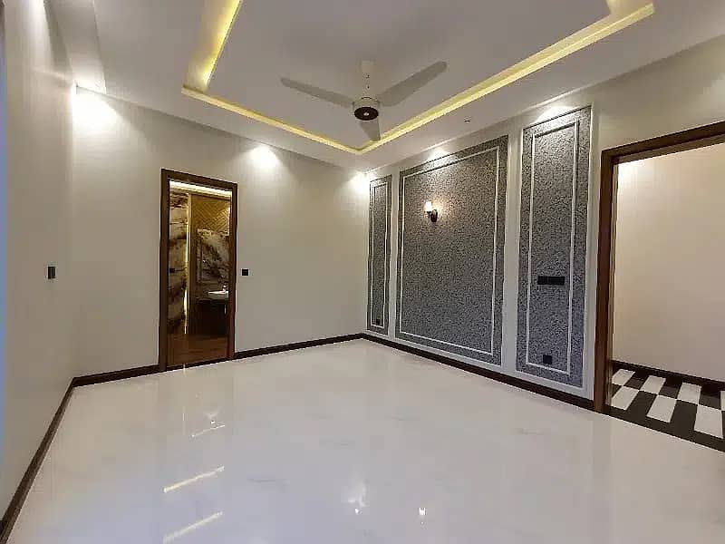 20 Marla Modern Luxury Design Beautifull House For Rent In DHA Phase 6 24