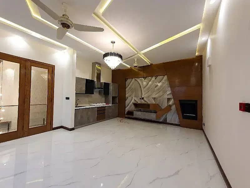 20 Marla Modern Luxury Design Beautifull House For Rent In DHA Phase 6 27