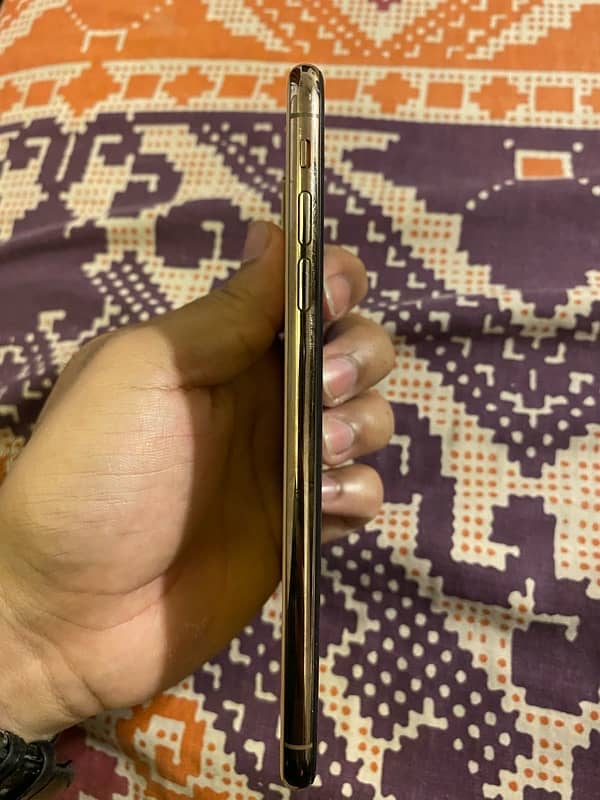 Iphone XSmax 256 gb Factory unlock 5