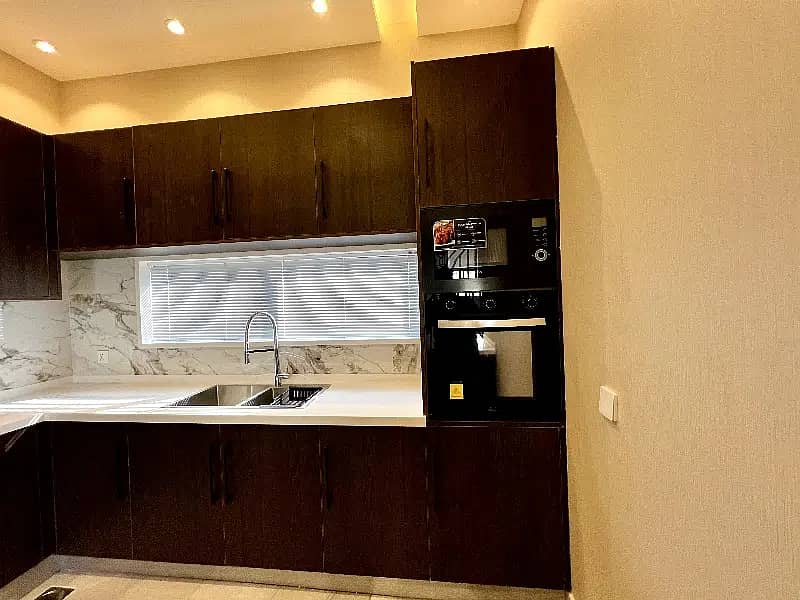 1 Kanal Modern Luxury Design Beautifull House For Rent In DHA Phase 7 7