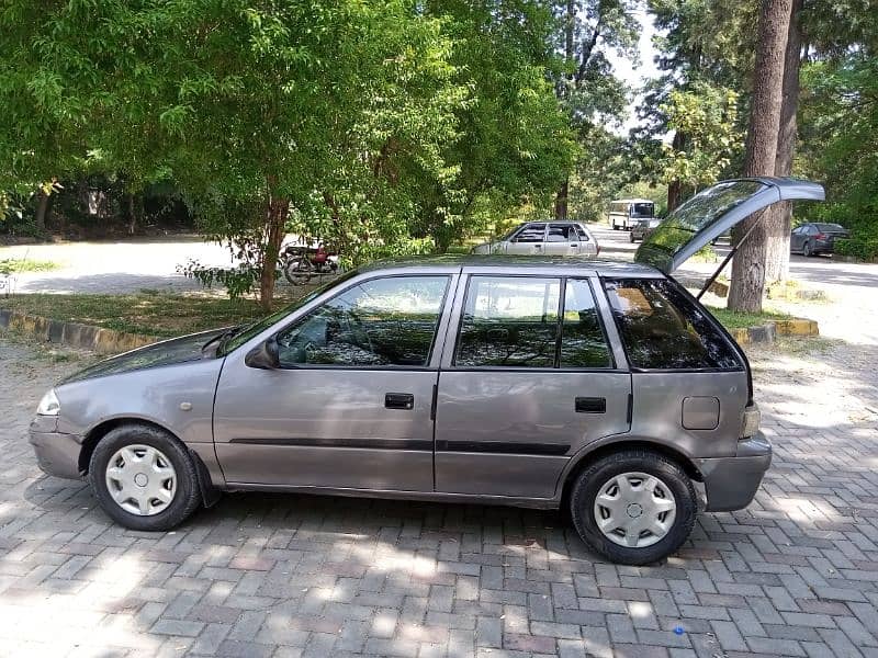 Suzuki Cultus VXR 2014 17