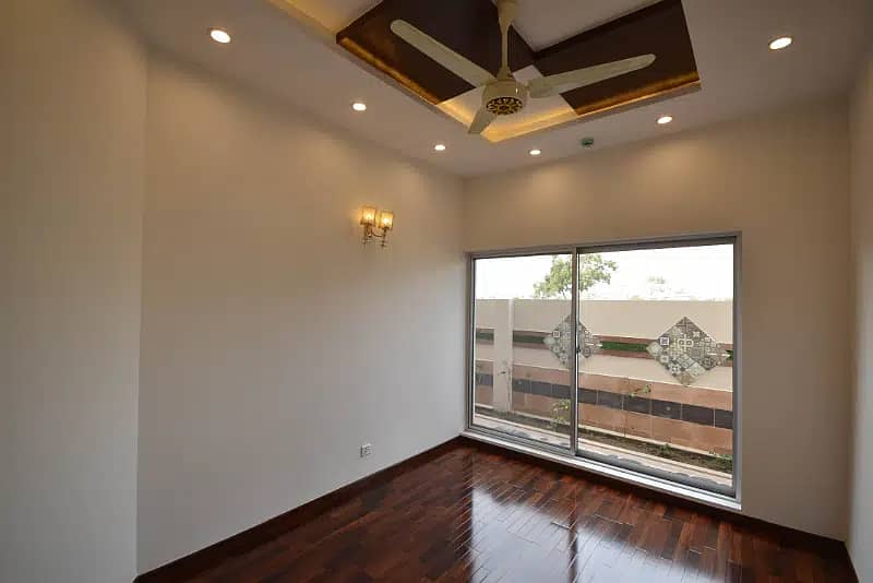 1 Kanal Modern Luxurious Design Beautifull House For rent In DHA Phase 8 9