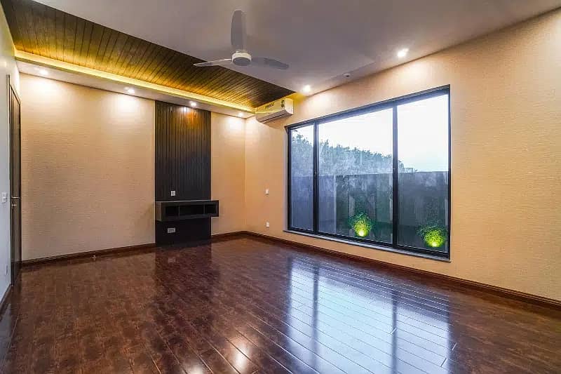 1 Kanal Modern Luxurious Design Beautifull House For Rent In DHA Phase 8 12