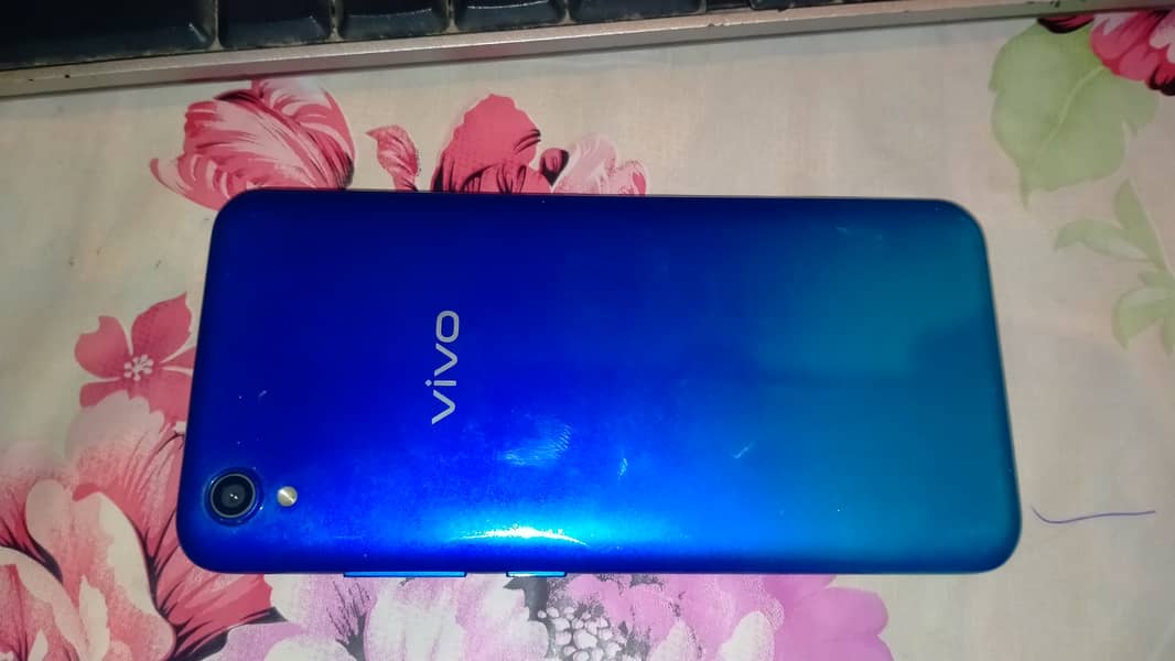 Vivo Y91d     With Box and Adapter 5