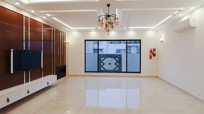 1 Kanal Modern Luxury Design Beautifull House For rent In DHA Phase 8 6