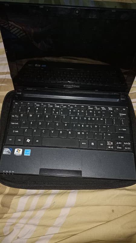 laptop for sell condition 10 by 10 2