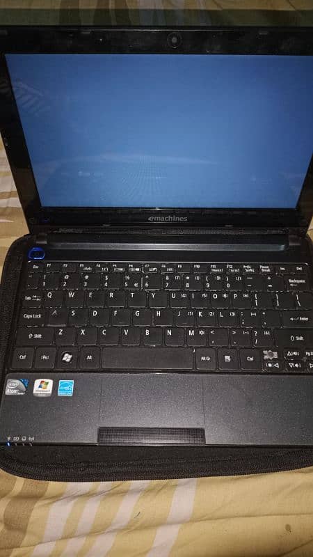 laptop for sell condition 10 by 10 4