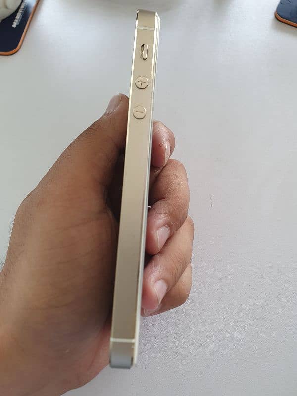 iphone 5s 100% ok pta approved 2