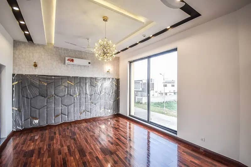 1 Kanal Modern Luxury Design Beautifull House For Rent In DHA Phase 7 10