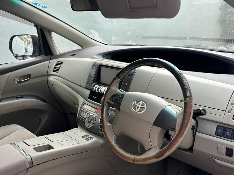 Toyota Estima Hybrid 2012 6