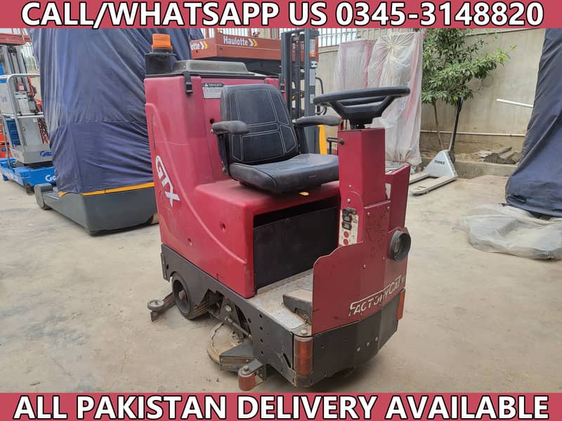 Floor Scrubber Machine / Sweeper Machine / Cleaning Machine for Sale 12