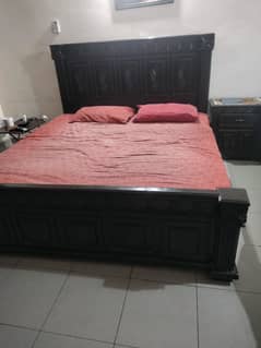 King size bed