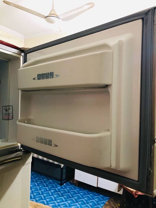 Dawlance Fridge For Sell - Working Perfect 2