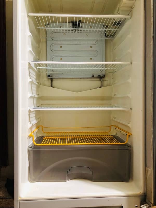 Dawlance Fridge For Sell - Working Perfect 7