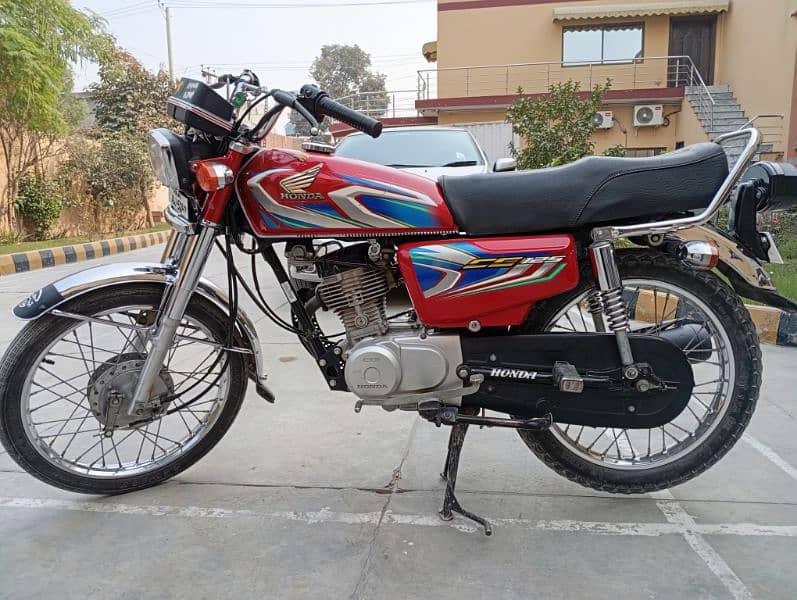 Honda 125 ( 2022 ) model Lush condition 1