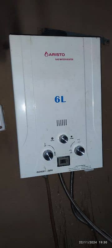 Instant Gas Geyser 2