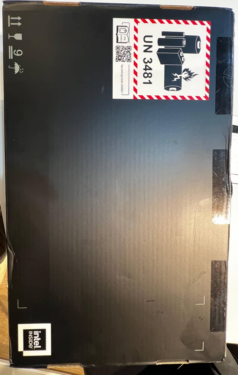 HP ENVY X360 14-ES1023DX 1