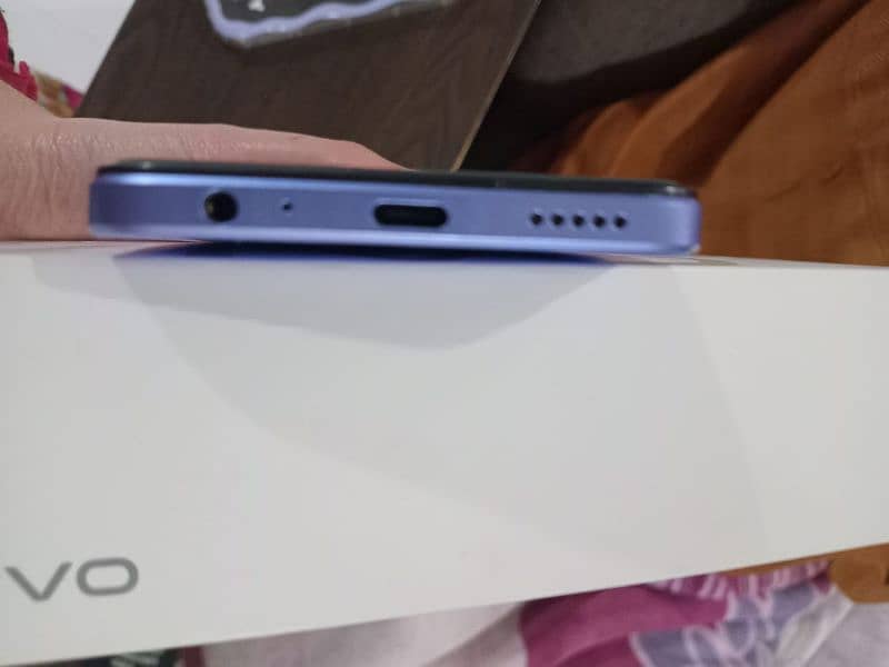 vivo y17s 3