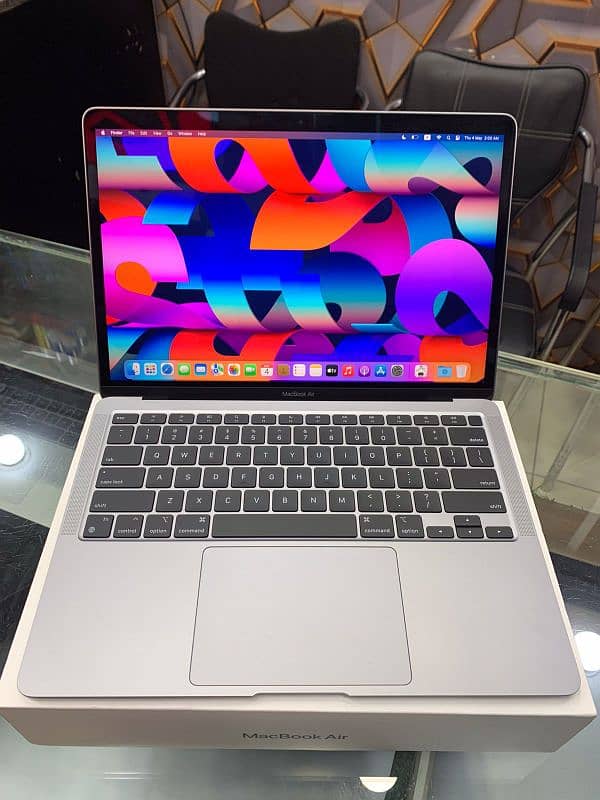 MacBook Air M2 Chip 2020 Space Gray 0