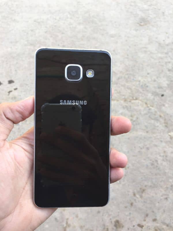 Samsung Galaxy a3 read my ad only contact my WhatsApp 03207457155 0