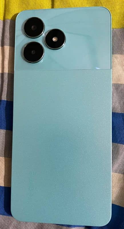 Realme C51 0