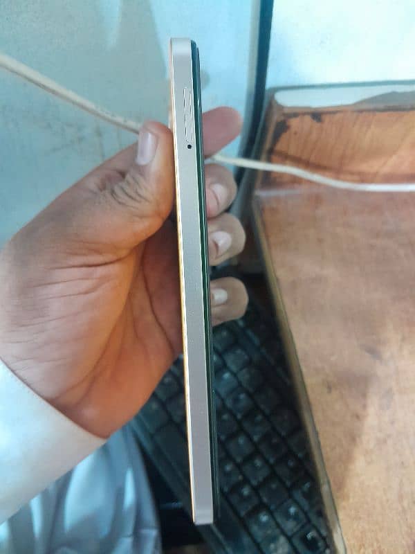 Infinix Hot 30i 8/128 GB Condition 10x10 4