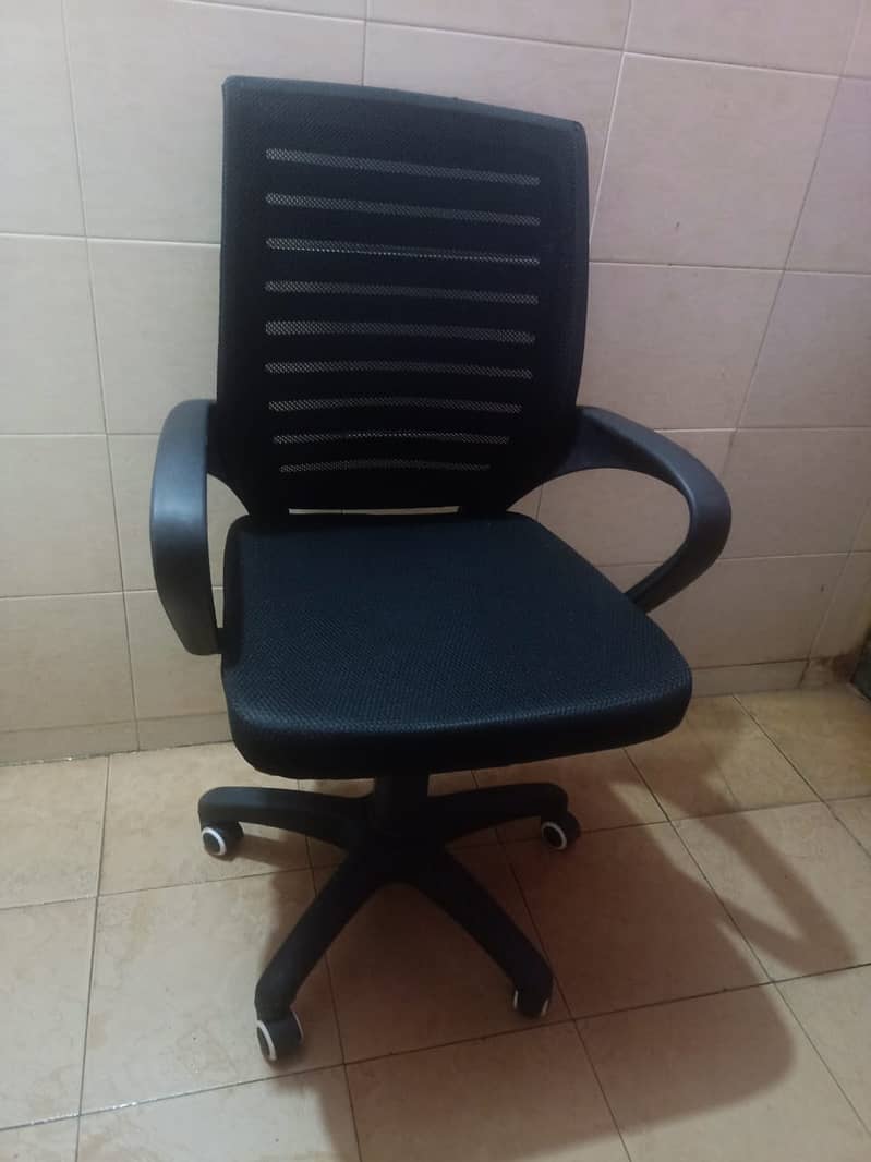 Executive Revolving Chair Office Chair Meeting Room Chair for Sell 0