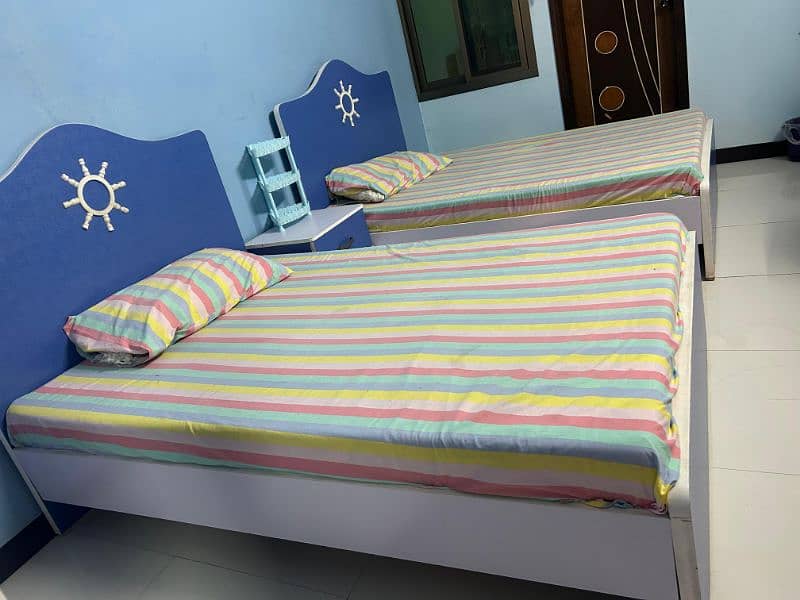 Full kids Bedroomset: Made from Authentic Sheshum 3