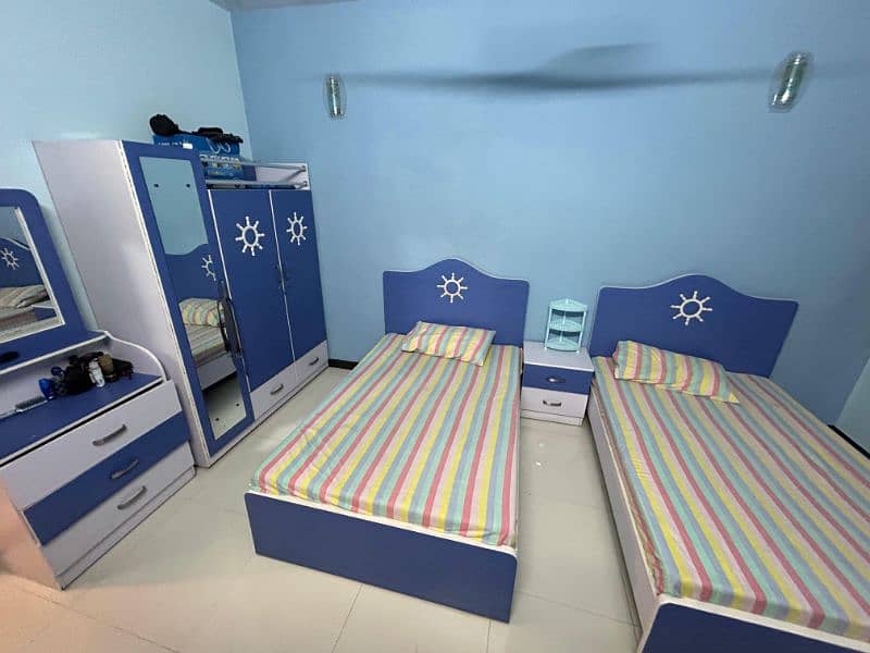 Full kids Bedroomset: Made from Authentic Sheshum 8