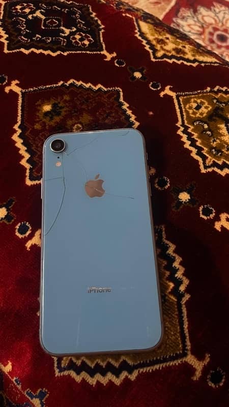 iphone XR 1