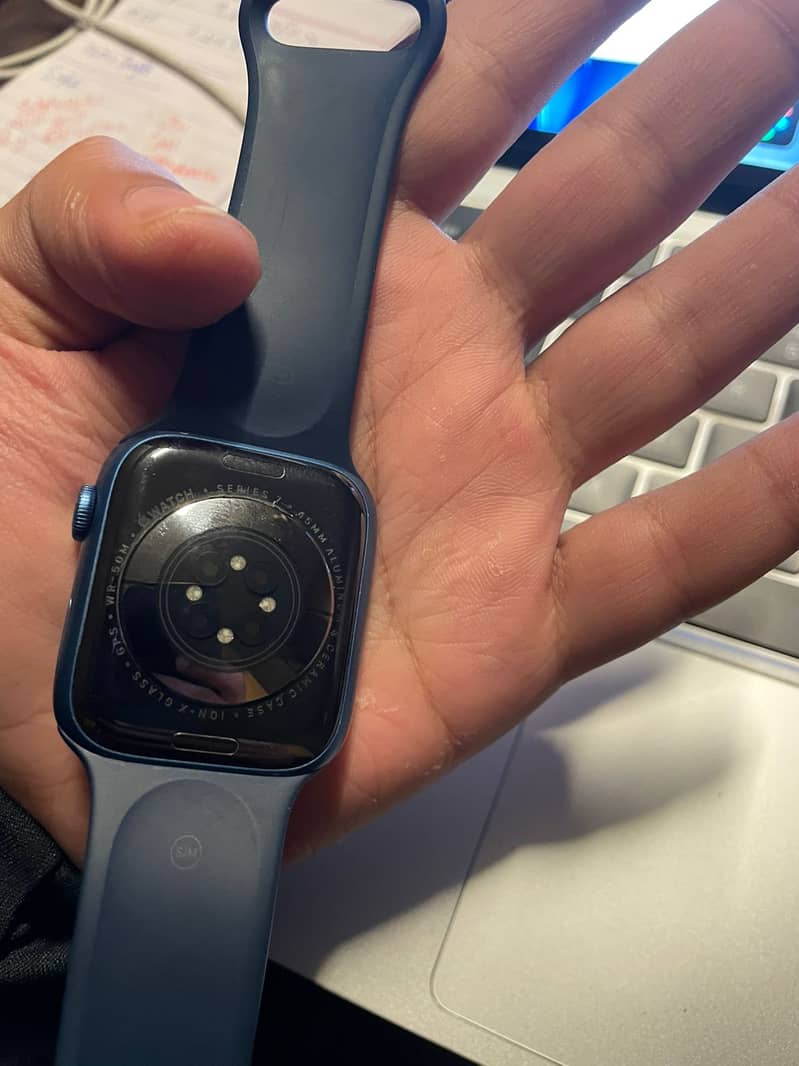 Apple Watch Series 7 45mm 1