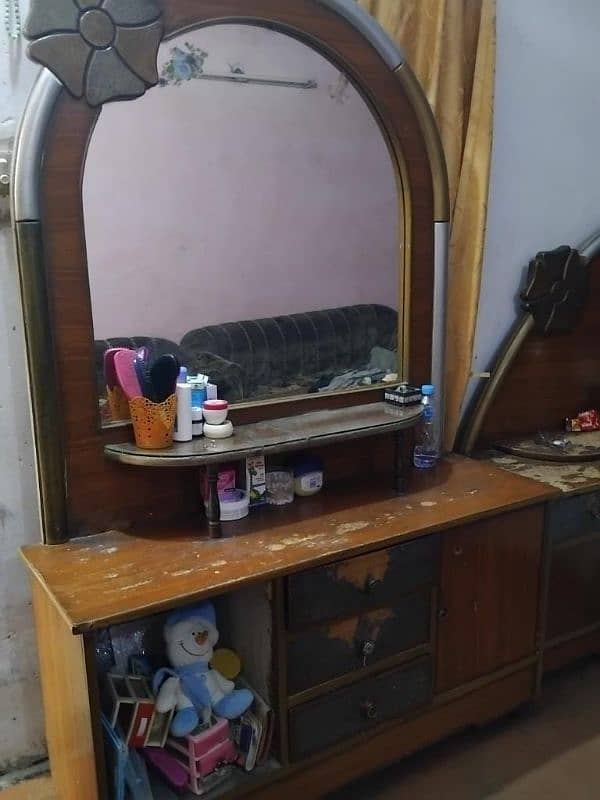 old dressing table 0