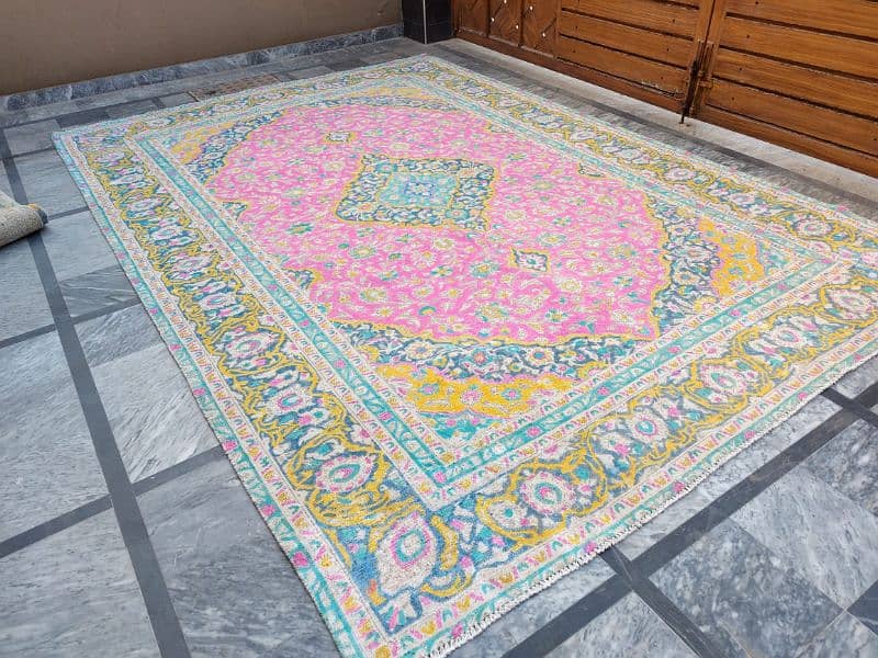 Hand made persian carpet 0