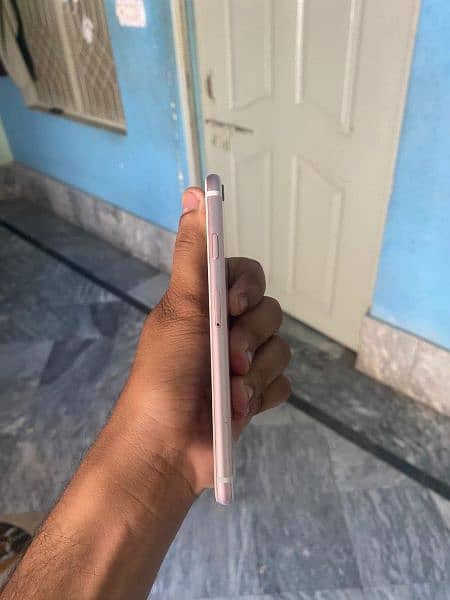 iphone 6s  pta approved 64gb  10/10 5