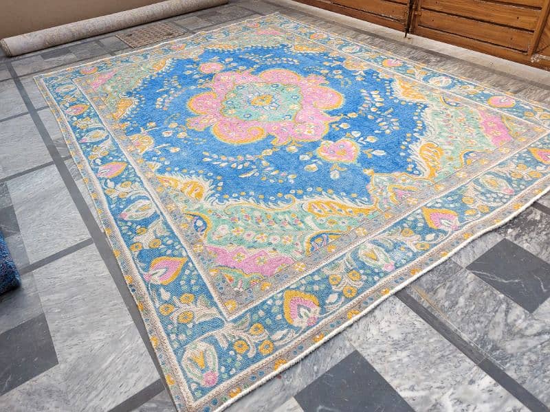 Hand made persian carpet 4