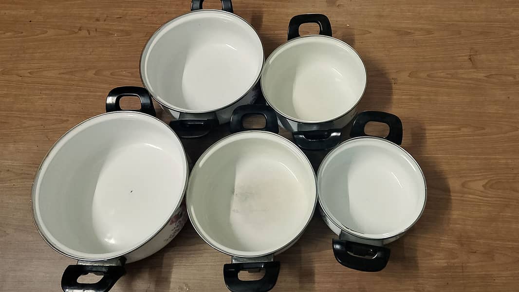 5_ piece Casserole Tamcheeni Cooking pots 3