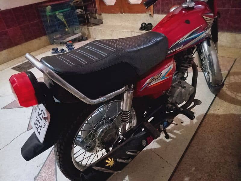 Honda cg 125 15 model (read add ) 1